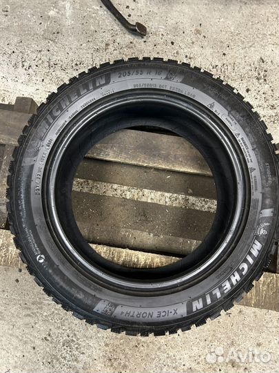 Michelin X-Ice North 4 205/55 R16 94T