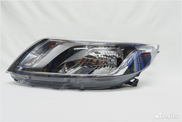 Фара левая Кия Рио 3 QB (2011-2017) 2011-2015