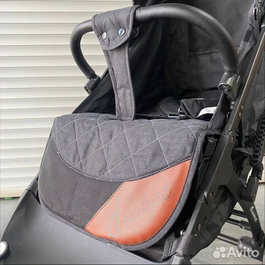 Коляска для новорождённых