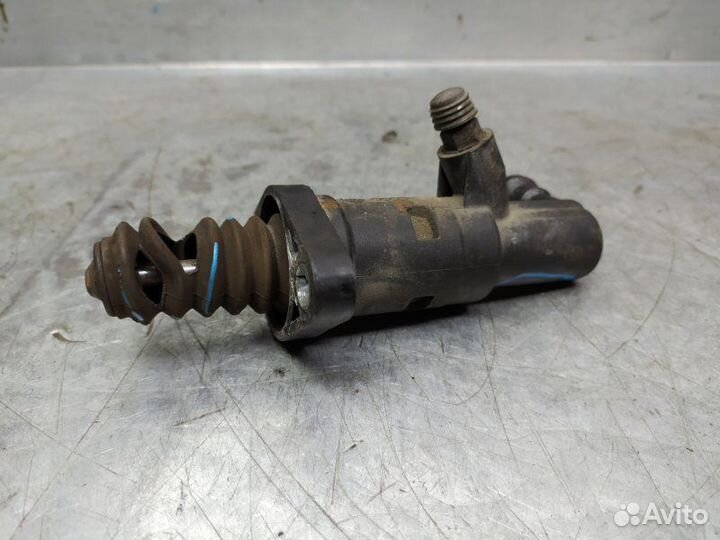 Цилиндр сцепления рабочий Skoda Octavia (A5 1Z)