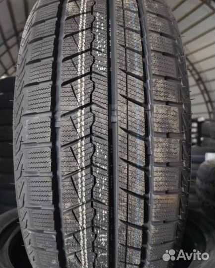 Sonix Snowrover 868 205/55 R16 91H