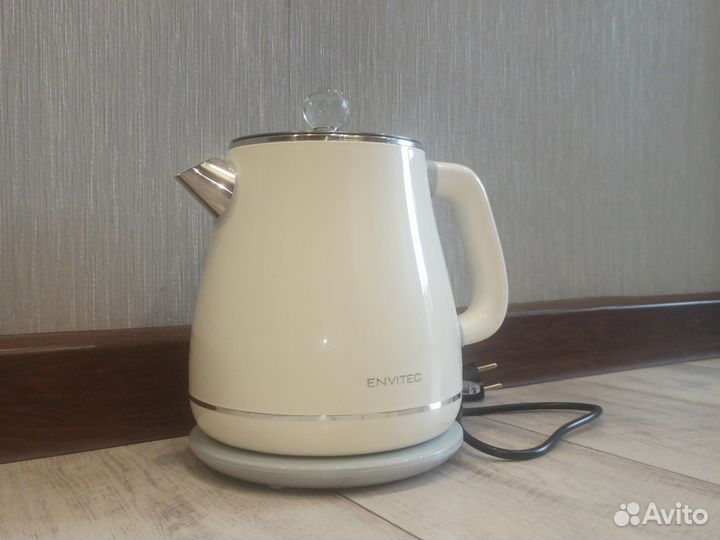 Чайник электрический новый