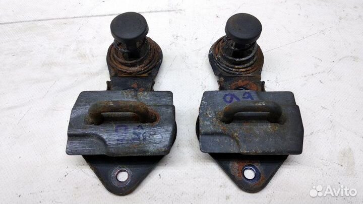 Замок капота Mercedes-Benz E W211 3.5 2007