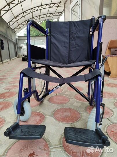 Инвалидная коляска