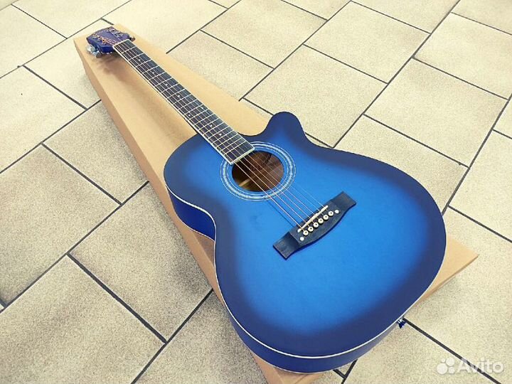 Акустическая гитара