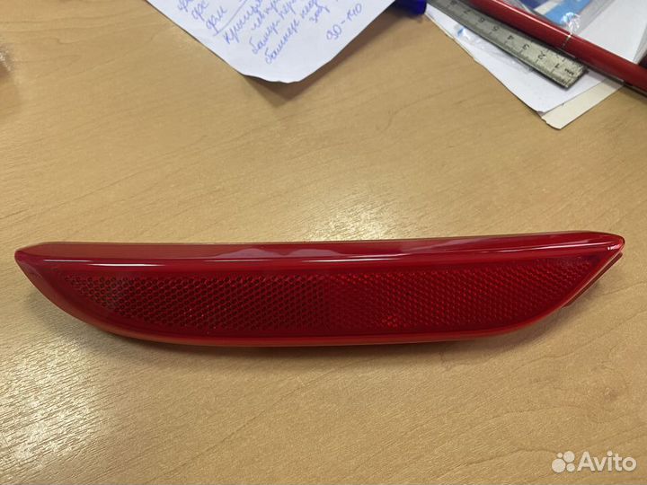 Отражатель в бампер задний правый Kia Ceed 2012-15