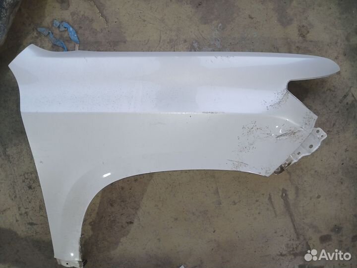 Крыло Toyota Land Cruiser Prado J150