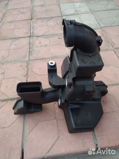 Kia Rio 4 резонатор воздушного фильтра