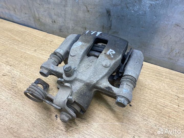 Суппорт тормозной задний правый Kia Rio 3 седан