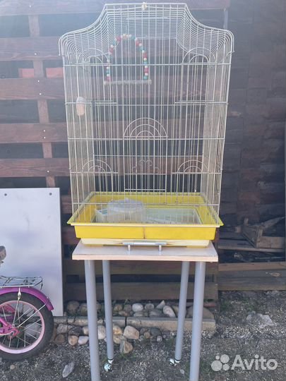 Клетка вмести с подставкой