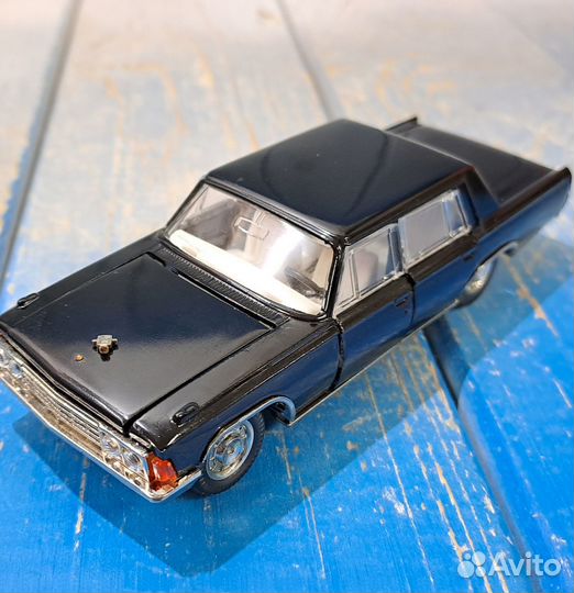 Модель 1:43 ЗИЛ-117 черный