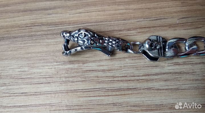 Браслет с головой змеи