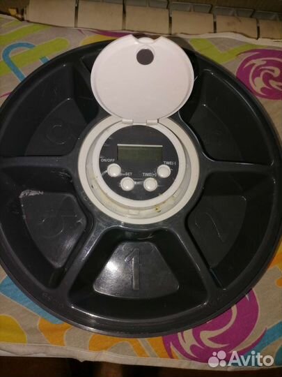 Автокормушка для собак и кошек