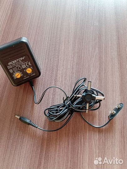 Адаптер питания Robiton