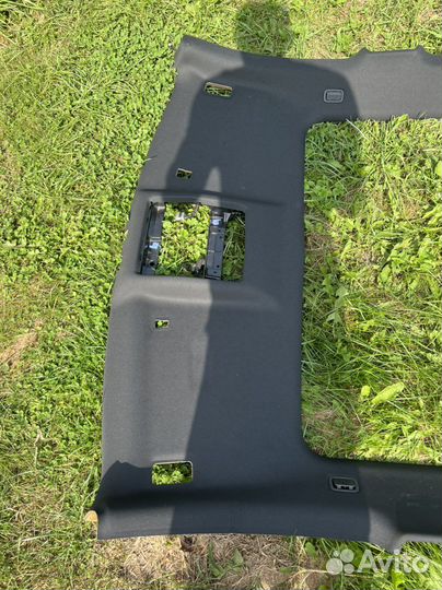 Потолок Jaguar E-pace