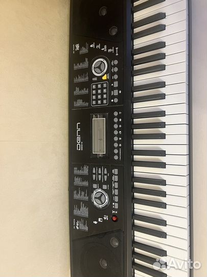 Синтезатор Denn dek610