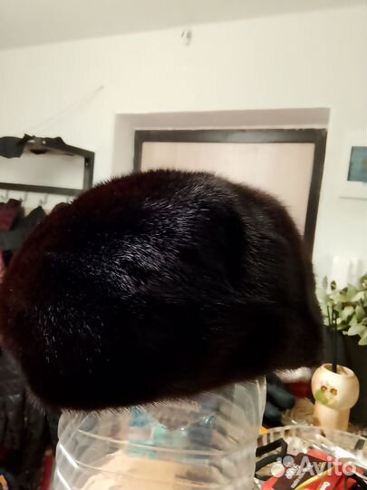 Берет женский норковый