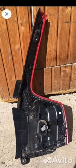 Фонарь задний левый volvo xc90