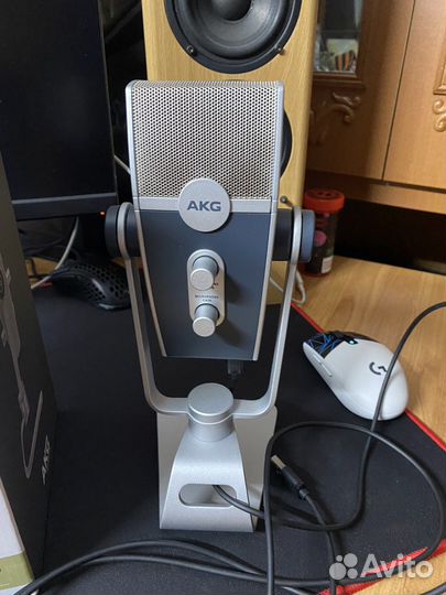 Микрофон AKG Lyra