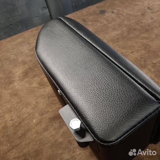 Подлокотник Huyndai Accent