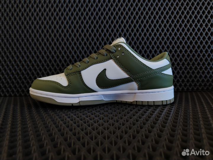 Кроссовки Nike Dunk Low