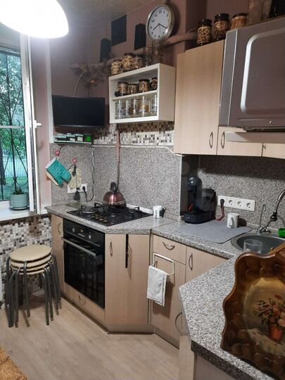 Комната 10,7 м² в 3-к., 1/5 эт.