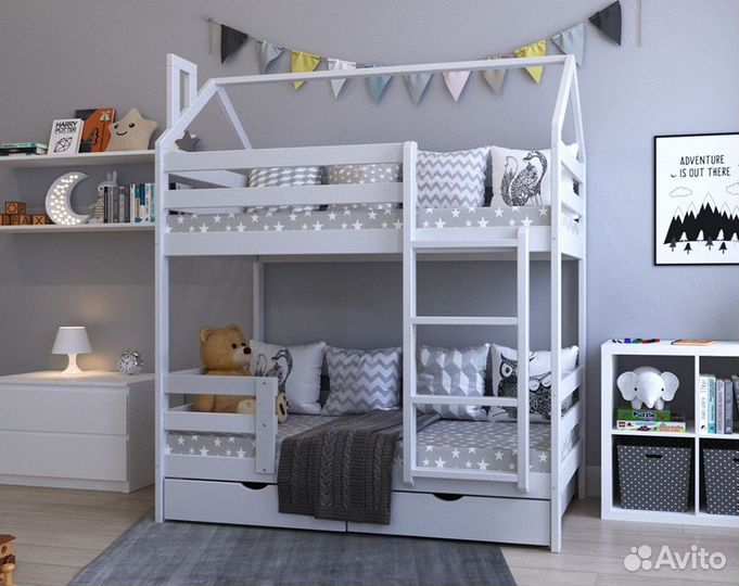 Кровать двухярусная домик