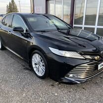 Toyota Camry 2.5 AT, 2019, 139 000 км, с пробегом, цена 2 390 000 руб.