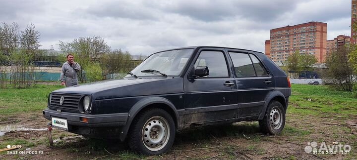 Volkswagen Golf 1.6 МТ, 1983, битый, 203 595 км