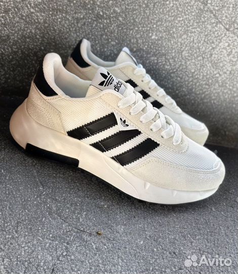 Кроссовки женские adidas