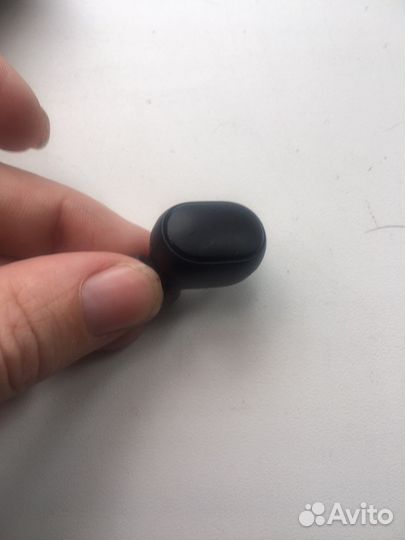 Беспроводной наушник