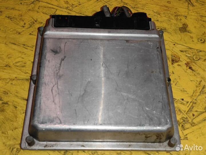 Блок управления двигателем Mercedes C-Class W203