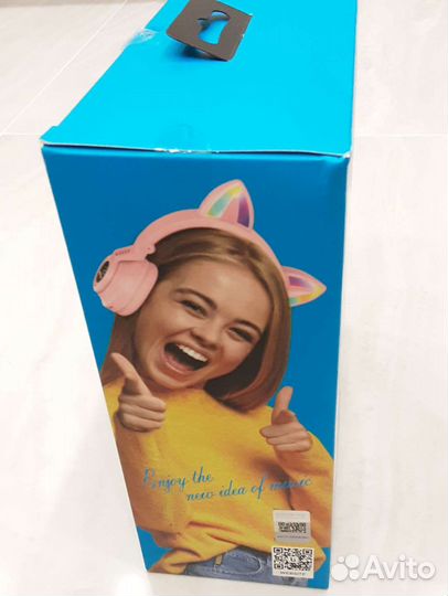 Беспроводные наушники Borofone модели разные