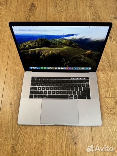 Ноутбук Apple MacBook Pro 15