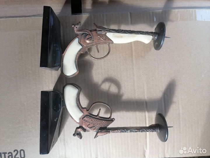 Подсвечники