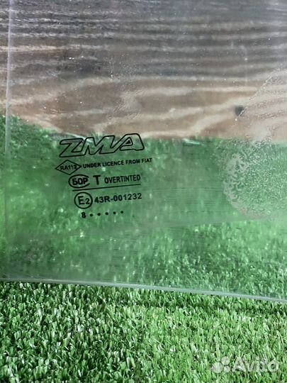 Стекло заднее левое на Fiat Albea 2009 г