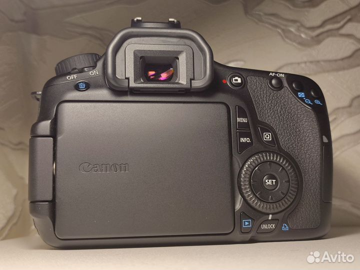 Canon eos 60d Body (пробег 831 кадр) Новое