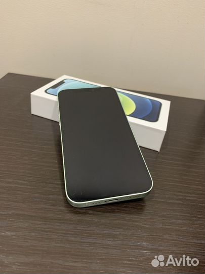 iPhone 12, 64 ГБ