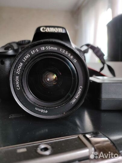 Зеркальный фотоаппарат canon 550d (eos rebel t2i)