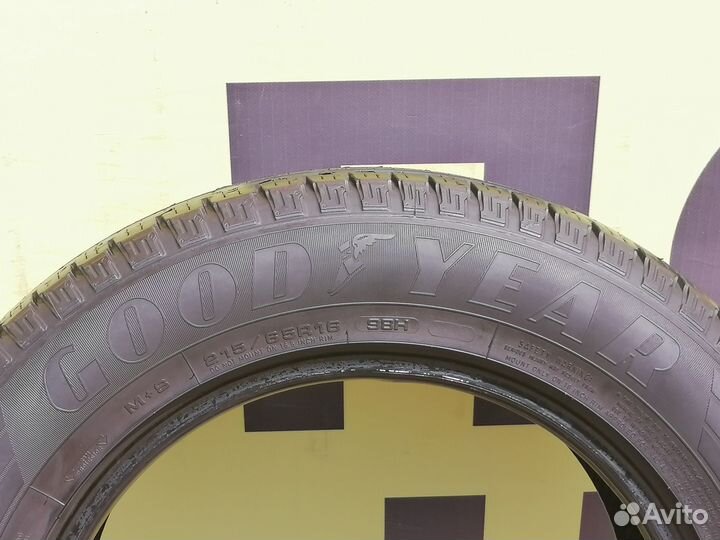 Goodyear EfficientGrip SUV 215/65 R16