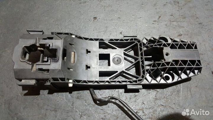 Кронштейн ручки двери Porsche Cayenne 958 M4852