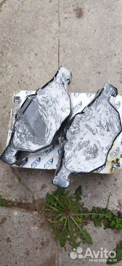 Тормозные колодки на Хонду