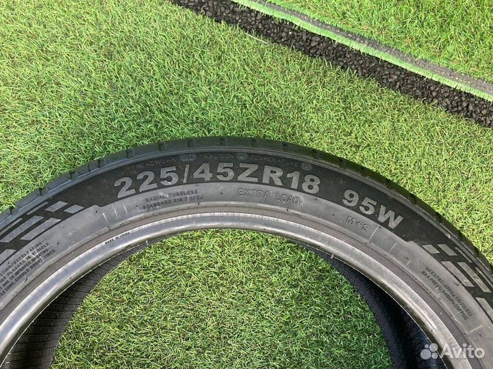 DoubleStar Maximum DH03 225/45 R18 95W