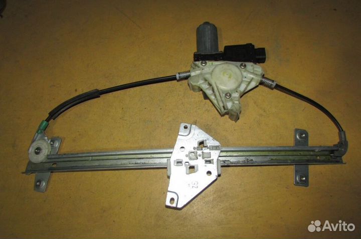 Стеклоподъемник передний Mitsubishi Space Star