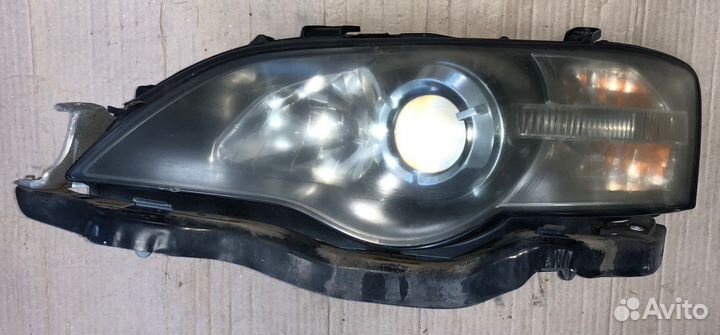 Фара передняя левая Subaru B9 outbac Xenon