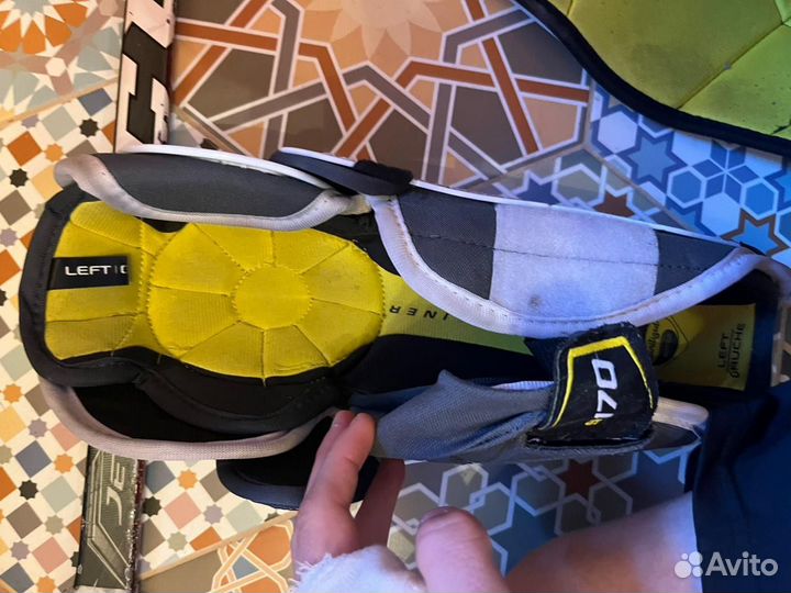 Хоккейные наколенники