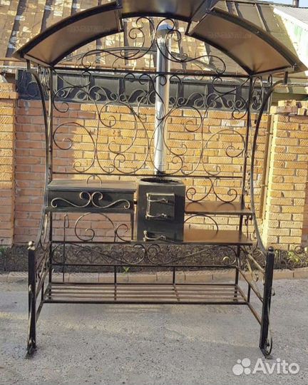 Мангал с крышей 