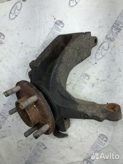 Кулак поворотный левый Ford Focus 2