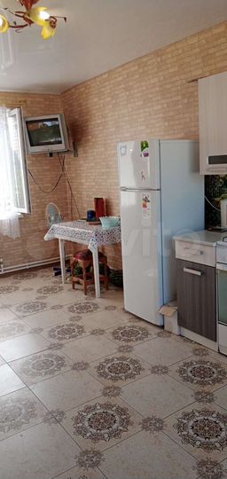 3-к. квартира, 70 м², 1/1 эт.