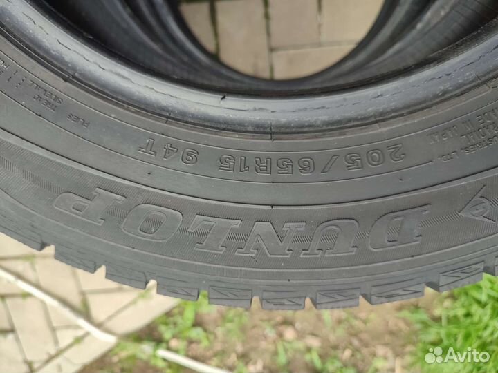 Dunlop SP Winter Maxx WM01 205/65 R15 94T